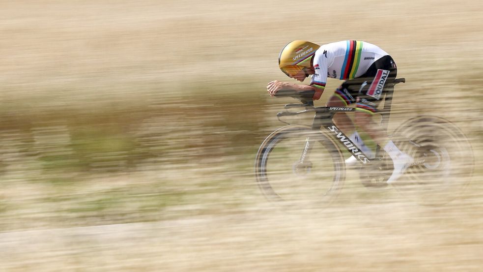 War eine Klasse für sich: Doppel-Olympiasieger Remco Evenepoel Foto: Anne-Christine Poujoulat/AFP/dpa