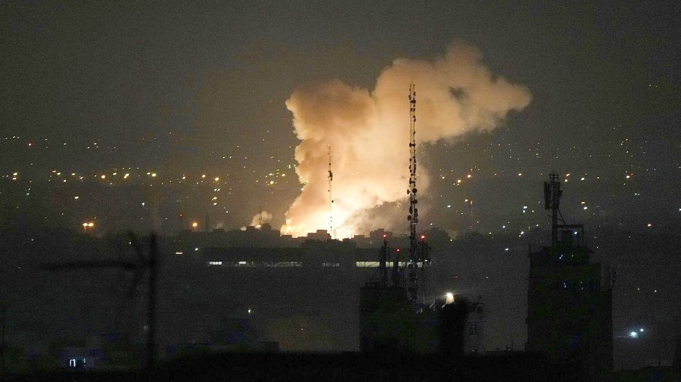 Israel hat den Iran angegriffen. Foto: Vahid Salemi/AP/dpa