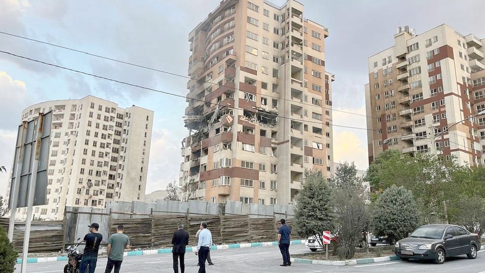 Israel hat mit einem Großangriff auf Ziele im Iran begonnen. Foto: Vahid Salemi/AP/dpa