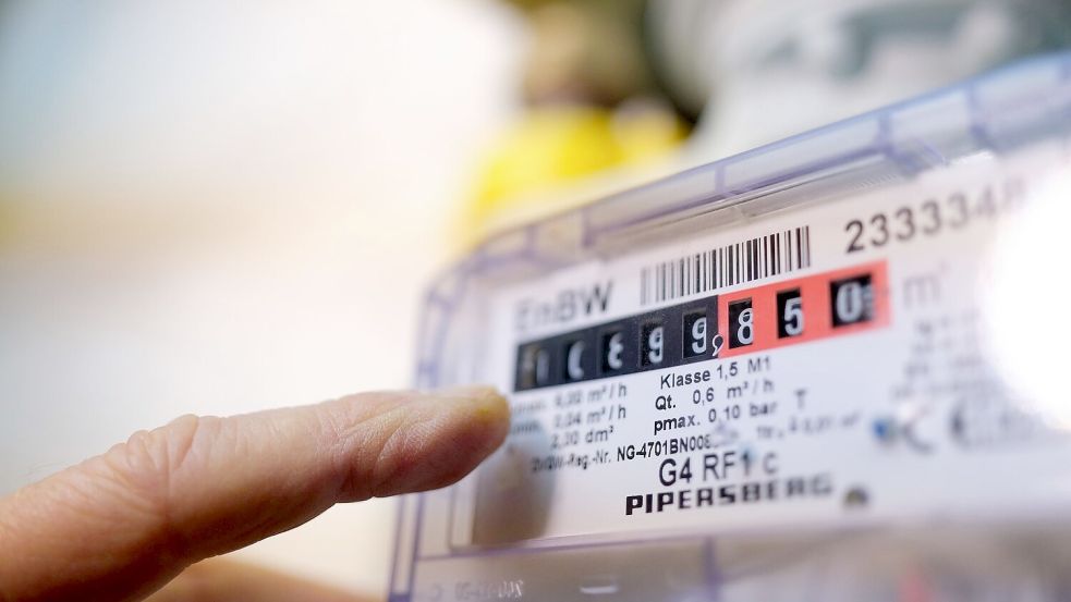 Steigende CO2-Preise könnten das Heizen mit Gas deutlich teurer machen. (Symbolbild) Foto: Bernd Weißbrod/dpa