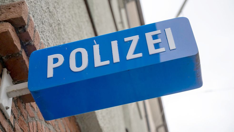 Der 36-Jährige kam wegen des Verdachts auf Mord in Untersuchungshaft. (Symbolbild) Foto: Peter Kneffel/dpa