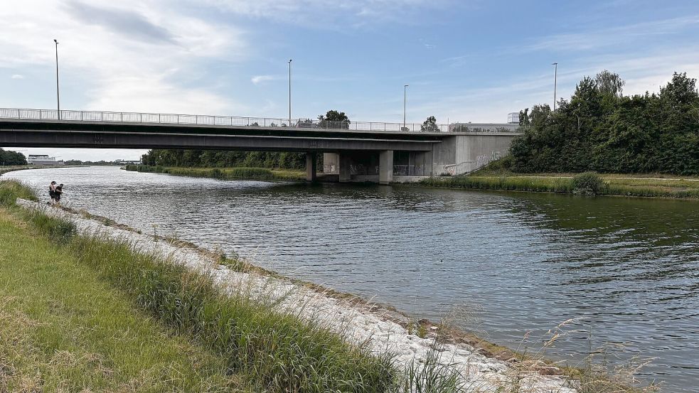 Ein Junge ist tot im Main-Donau-Kanal in Nürnberg gefunden worden. Foto: Sven Grundmann/NEWS5/dpa