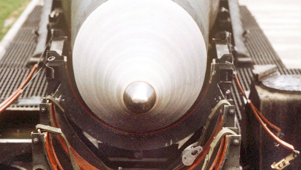 Eine US-Rakete mit einer Atomkopfattrappe. (Archivbild) Foto: Rüdiger Schrader/dpa