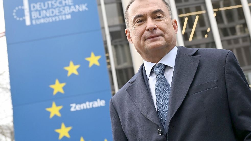 Traut der deutschen Wirtschaft 2025 etwas Wachstum zu: Bundesbank-Präsident Joachim Nagel (Archivbild) Foto: Arne Dedert/dpa