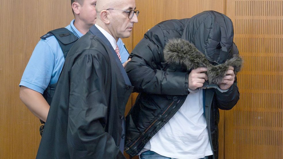 Für den heute 40-jährigen Angeklagten wurde die Unterbringung in Sicherungsverwahrung verhängt. Foto: Boris Roessler/dpa