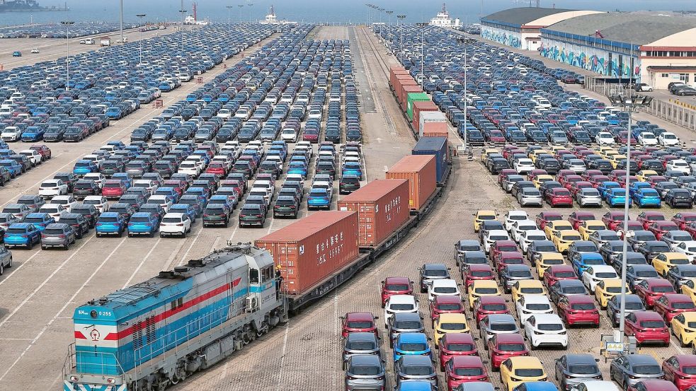 Die chinesische Autoindustrie hat auf ihrem Heimatmarkt die deutsche Konkurrenz weit hinter sich gelassen. (Symbolbild) Foto: Uncredited/CHINATOPIX/AP/dpa