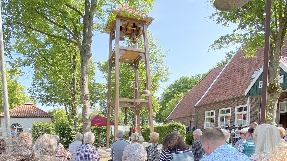 Viele Bürger kamen zur Einweihung. Foto: privat