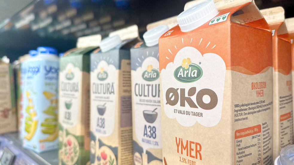 Molkereiriese mit Zukunft: Produkte von Arla Foods stehen in einem dänischen Supermarkt. Foto: dpa/Steffen Trumpf