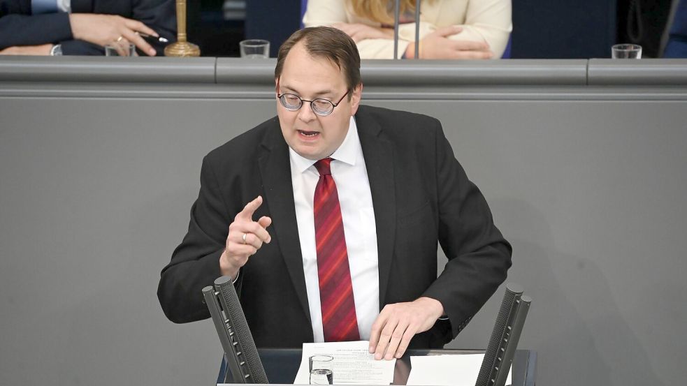 Linken-Fraktionschef Sören Pellmann stößt sich am Inhalt der Kanzler-Worte. (Archivbild) Foto: Katharina Kausche/dpa