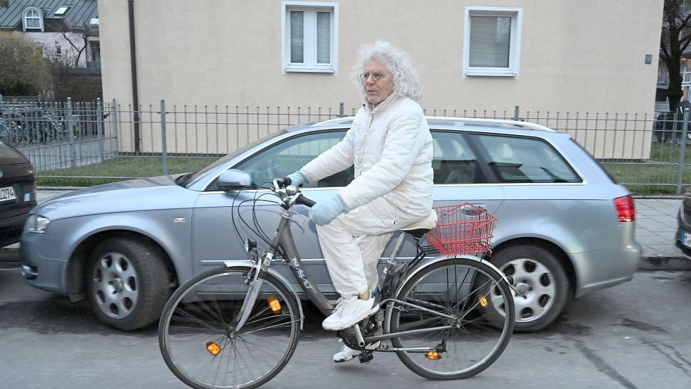 Langhans fährt gerne Fahrrad, hier in München-Schwabing. (Archivbild) Foto: Felix Hörhager/dpa