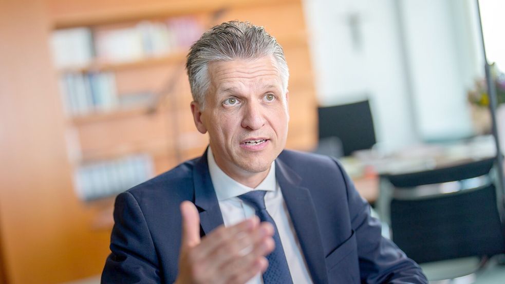 Kanzleramtschef Frei kann sich nur schwer vorstellen, dass Freiwilligkeit reicht, um die Bundeswehr ausreichend zu vergrößern. Foto: Michael Kappeler/dpa