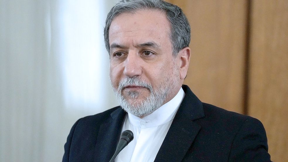 Der iranische Außenminister trifft sich in Genf mit Kollegen aus Europa. Es geht unter anderem um das Atomprogramm Teherans. Foto: Vahid Salemi/AP/dpa