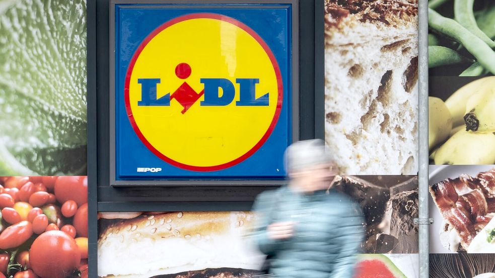 Das Unternehmen Tillman’s ruft eine bestimmte Wurstart zurück, der den Angaben zufolge bei Lidl verkauft wurde. (Archivbild) Foto: Marijan Murat/dpa