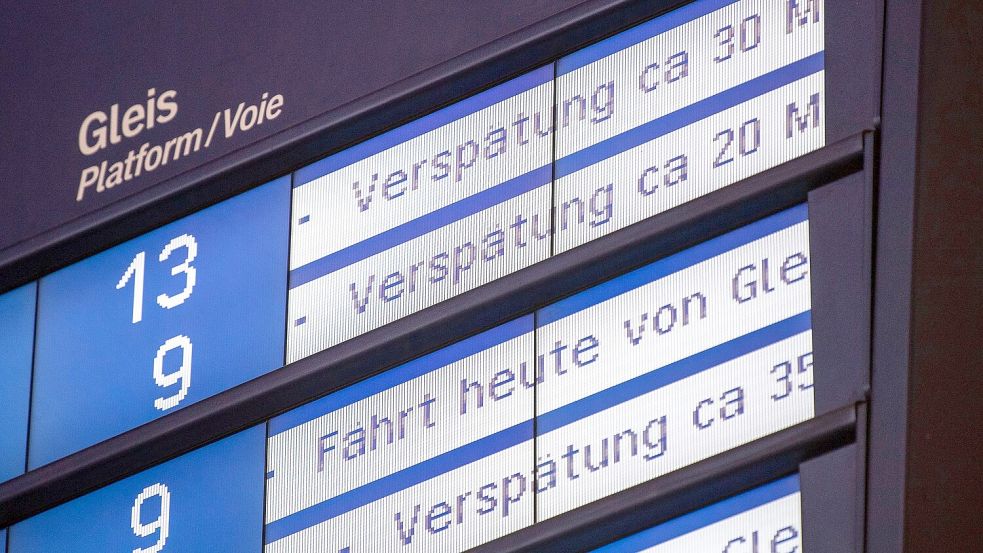 Die Bahn war im vergangenen Jahr so unpünktlich wie noch nie seit der Bahnreform 1994. (Archivbild) Foto: Fabian Sommer/dpa