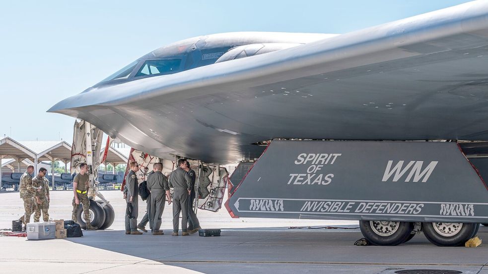 Laut Berichten setzten die USA Tarnkappenbomber ein. (Archivbild) Foto: Staff Sgt. Joshua Hastings/U.S. Air Force via AP/dpa