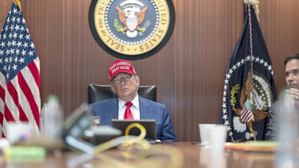 Trumps Vorgehen weckt international Befürchtungen über eine Ausweitung des Krieges im Nahen Osten. Foto: dpa/The White House via AP