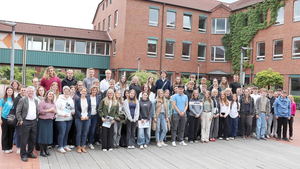 Die Schülerinnen und Schüler kamen zur Präsentation ihrer Projekte und für die Übergabe der Zertifikate an die Hochschule. Foto: privat