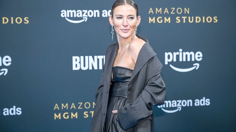 Moderatorin Jeannine Michaelsen macht bei der neuen Staffel der Reality-Show „7 vs. Wild“ mit. Foto: Christophe Gateau/dpa
