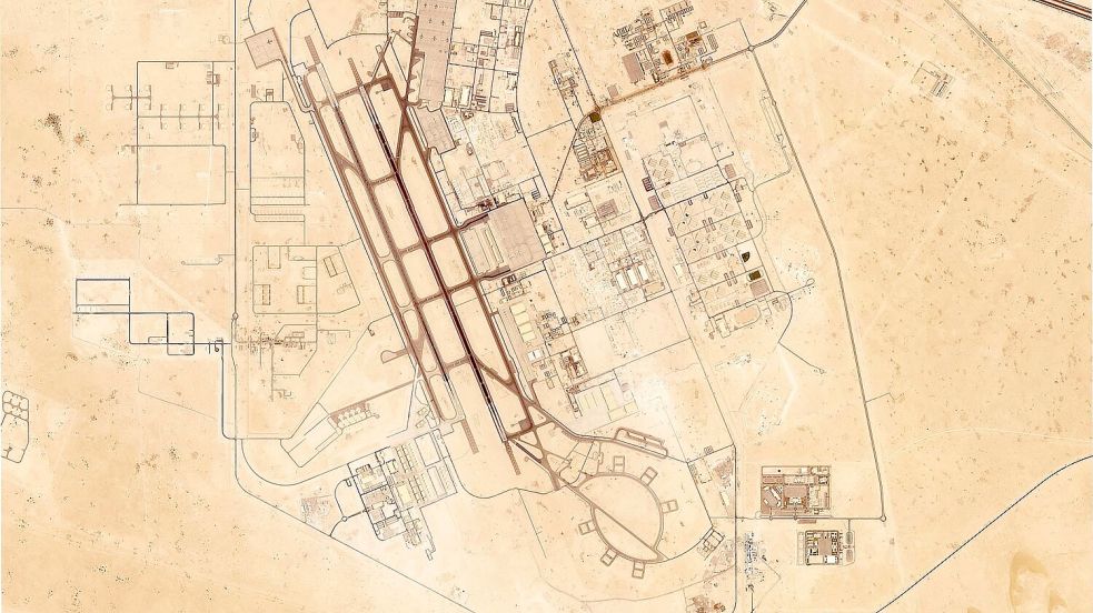 Dieses Satellitenbild von Planet Labs PBC via AP zeigt den Luftwaffenstützpunkt Al Udeid außerhalb von Doha. Foto: Planet Labs PBC/Planet Labs PBC/AP/dpa