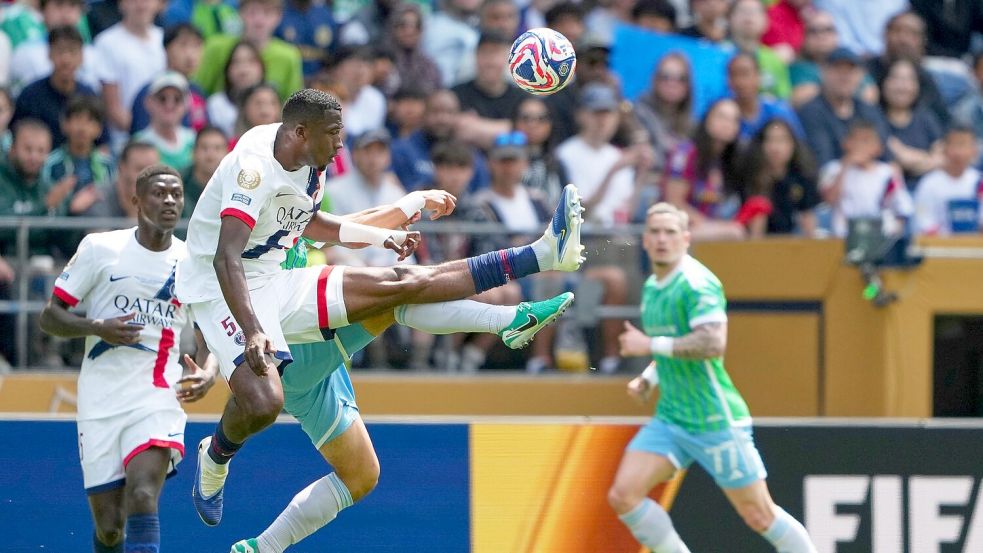 Paris Saint-Germain hat das Achtelfinale der Club-WM erreicht. Foto: Lindsey Wasson/AP/dpa