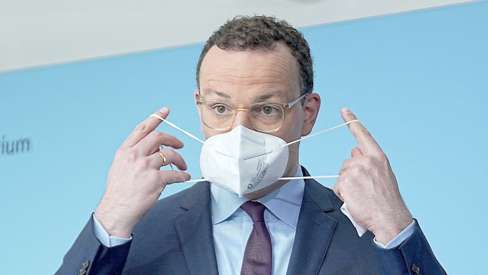 Der frühere Gesundheitsminister Jens Spahn steht wegen Masken-Deals in der Corona-Pandemie in der Kritik. (Archivfoto) Foto: Michael Kappeler/dpa