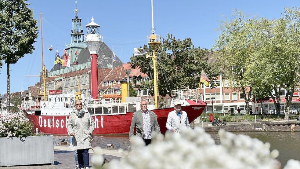 Das Feuerschiff „Amrumbank/Deutsche Bucht“ ist ein schwimmendes Wahrzeichen und ein fester Bestandteil des Emder Delfts. Foto: Klaus Ortgies/Archiv