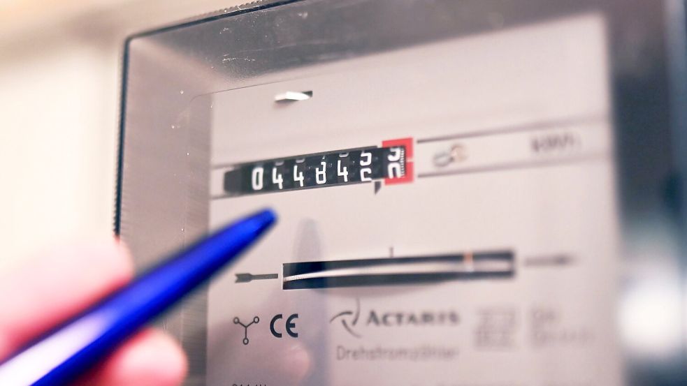 Es hagelt Kritik, die Stromsteuer nicht für alle zu senken. (Symbolbild) Foto: Uli Deck/dpa