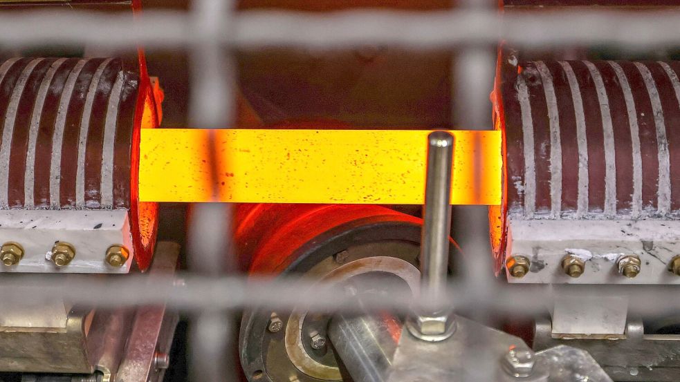 Auch für die Investition in die Einzelstabvergütungsanlage im Stahlwerk der Georgsmarienhütte GmbH gab es Förderungen. Foto: Jörn Martens
