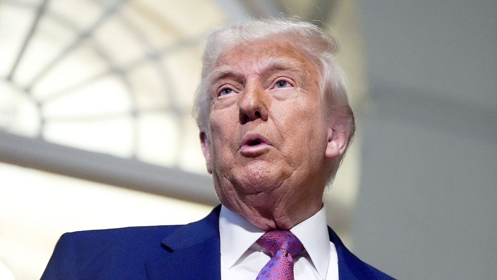 Donald Trump will die Wirtschaft mit teuren Steuersenkungen ankurbeln. (Archivbild) Foto: Julia Demaree Nikhinson/AP/dpa