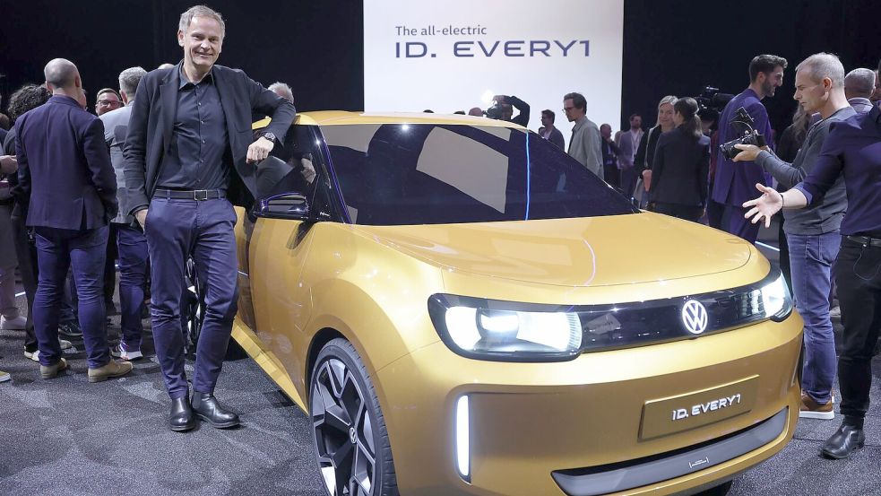 Will VW-Chef Blume als Erstes mit der neuen Rivian-Technik bestücken: die Serienversion des Elektro-Kleinwagens ID. Every1. (Archivfoto) Foto: Rolf Vennenbernd/dpa