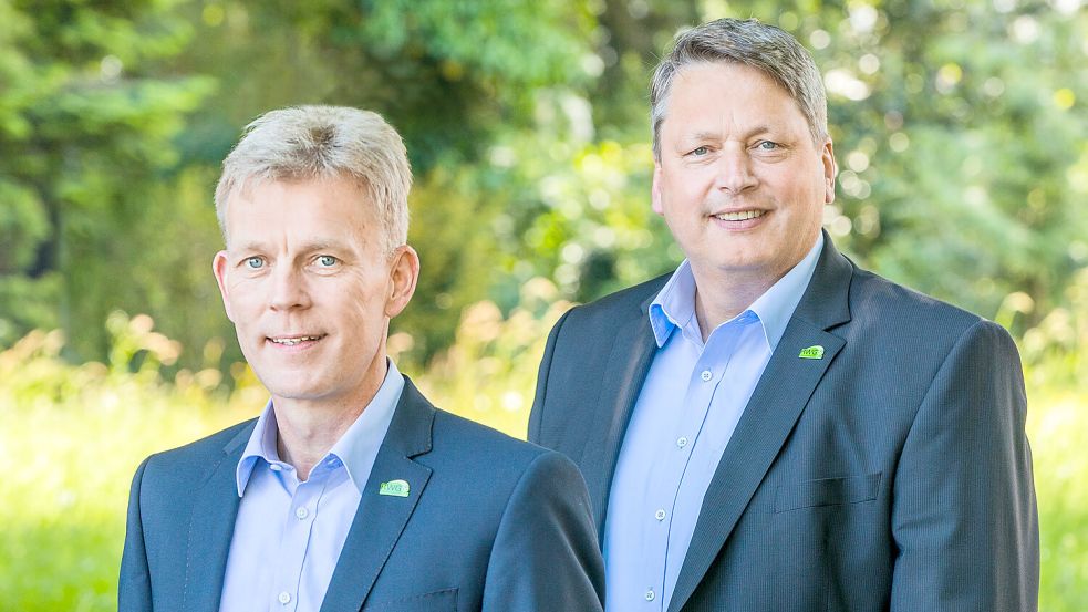 Die beiden Chefs der RWG Ammerland-OstFriesland: Renke Schröder (links) und Hermann Mammen. Foto: Raiffeisen-Warengenossenschaft Ammerland-Ostfriesland eG