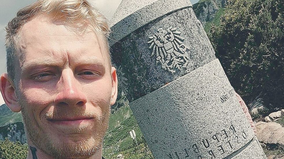 Oliver Grünefeld aus Collinghorst machte am Haldenwanger Eck bei Oberstdorf in Bayern ein Foto. Da befindet sich am südlichsten Punkt Deutschlands ein Grenzstein zu Österreich. Foto: Oliver Grünefeld