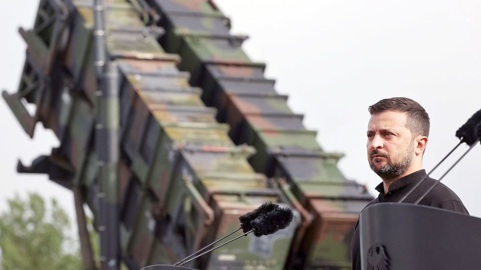 Die Ukraine ist für den Schutz vor ballistischen Raketen auf Patriot-Flugabwehrsysteme angewiesen. (Archivbild) Foto: Jens Büttner/dpa