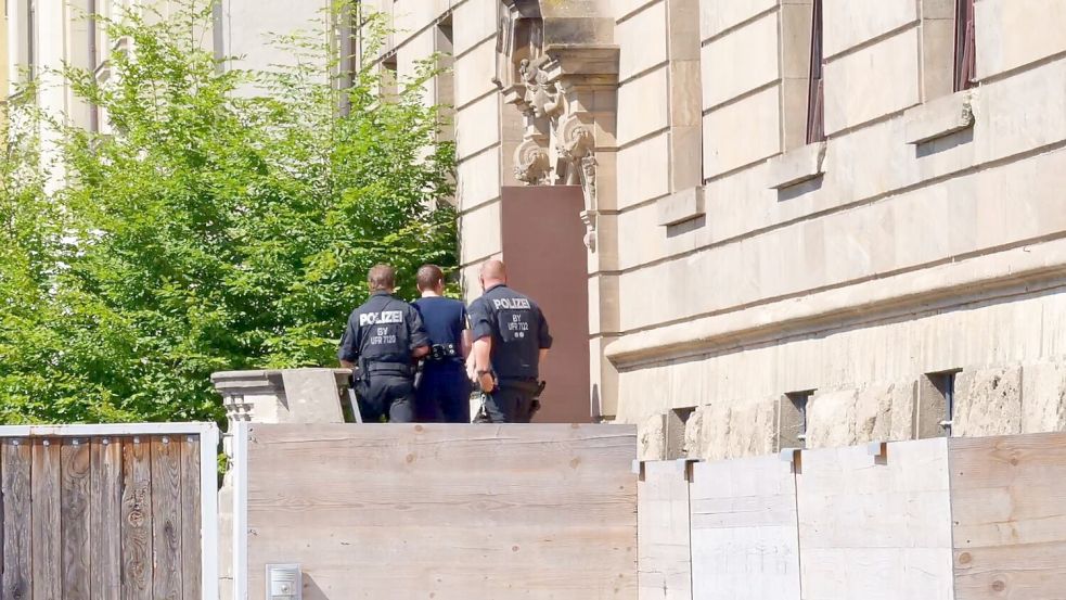Der Verdächtige wurde am Mittwoch einem Ermittlungsrichter am Amtsgericht Schweinfurt vorgeführt. Foto: Daniel Vogl/dpa