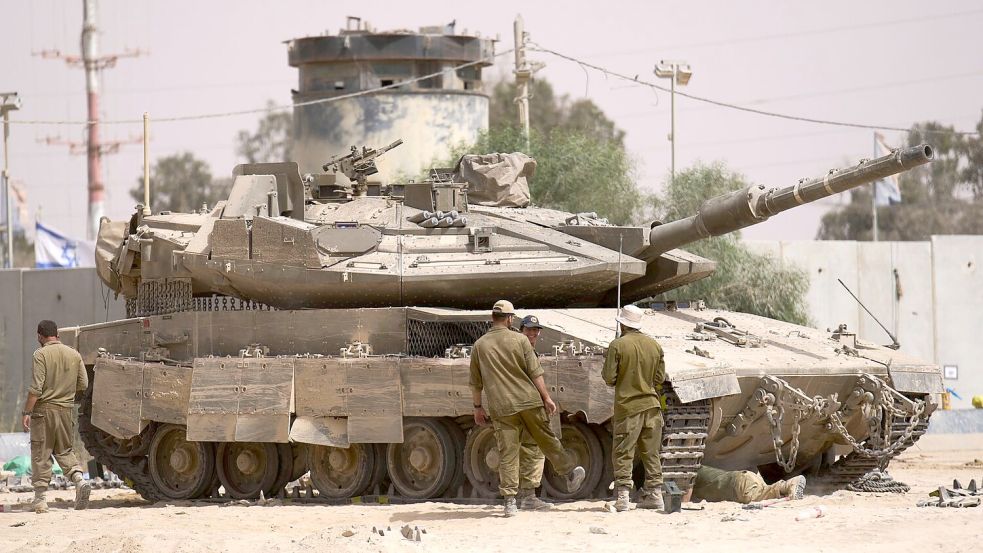 Noch greift Israels Armee weiter an. (Archivbild) Foto: Ariel Schalit/AP/dpa
