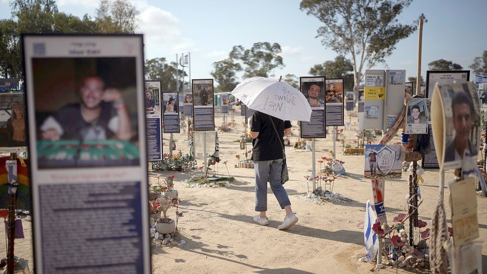 Noch immer befinden sich Geiseln in der Gewalt der Islamisten in Gaza. (Archivbild) Foto: Ohad Zwigenberg/AP/dpa