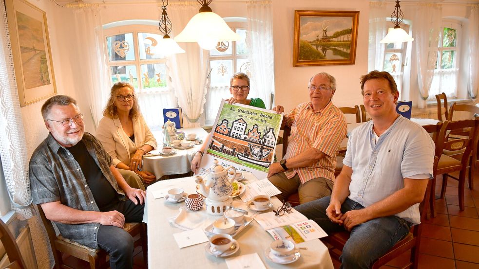 Der Arbeitskreis Greetsiel freut sich auf die 53. Greetsieler Woche. Foto: Heinz Wagenaar