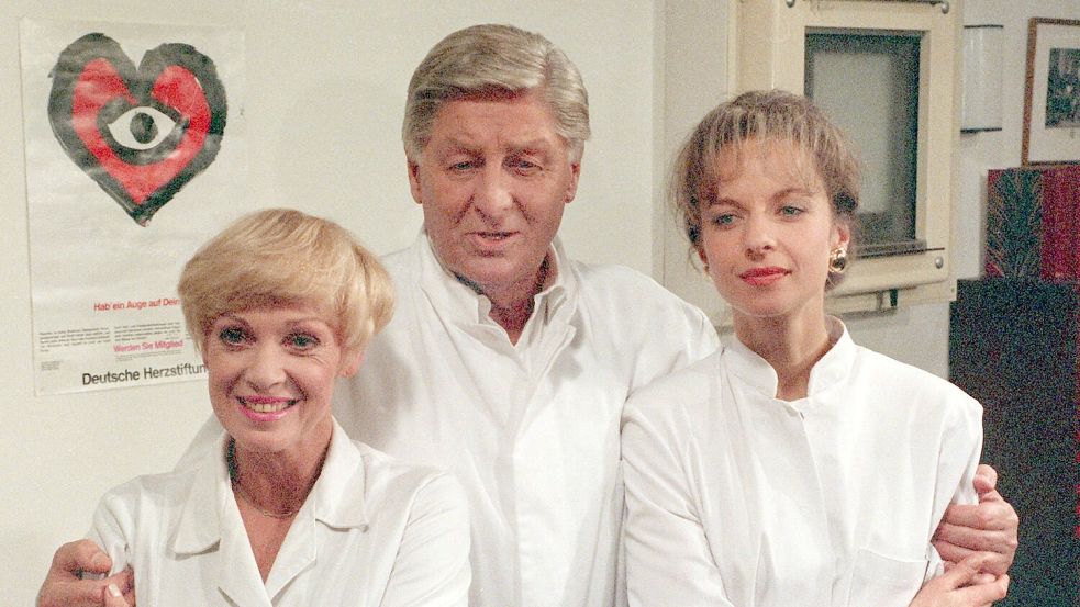 Die freche, schlagfertige Arzthelferin aus der ARD-Vorabendserie „Praxis Bülowbogen“ - so haben viele Kupsch in Erinnerung. Foto: picture alliance / dpa