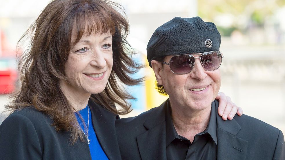 Klaus Meine und seine Ehefrau Gabi sind seit Jahrzehnten unzertrennlich. (Archivbild) Foto: Christophe Gateau/dpa