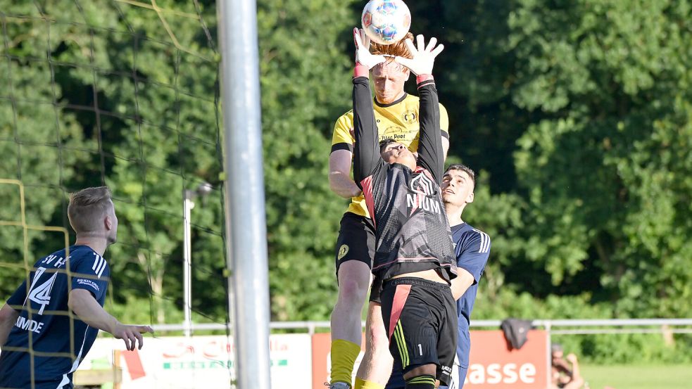 Luca Freese (Mitte) gab bei Middels direkt mit den Ton an. Foto: Jens Doden/Blomberg