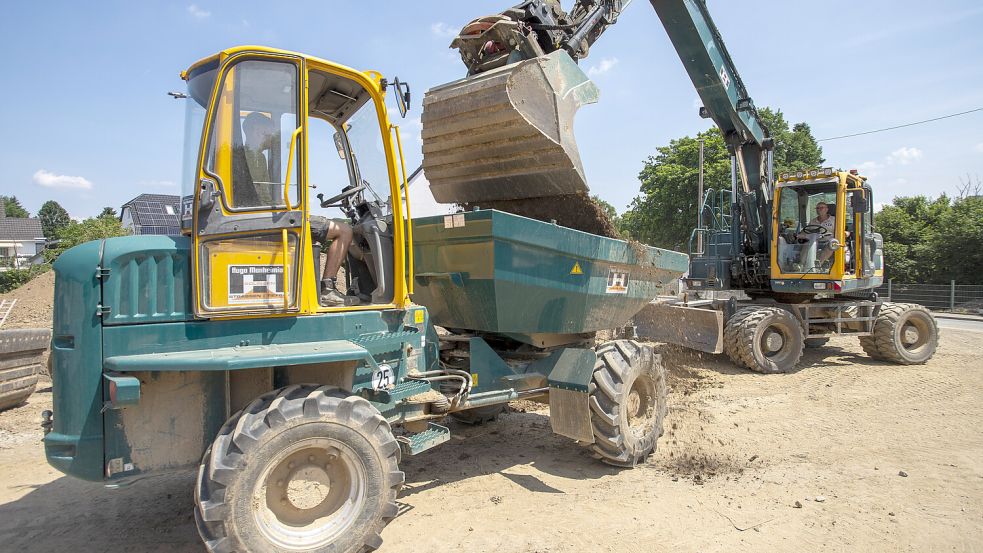 100 Milliarden Euro dürfen die Länder verbauen. Aber vorher muss jedes Projekt genehmigt werden. Das muss leichter werden, fordert der Städte- und Gemeindebund. Foto: IMAGO/Markus Matzel