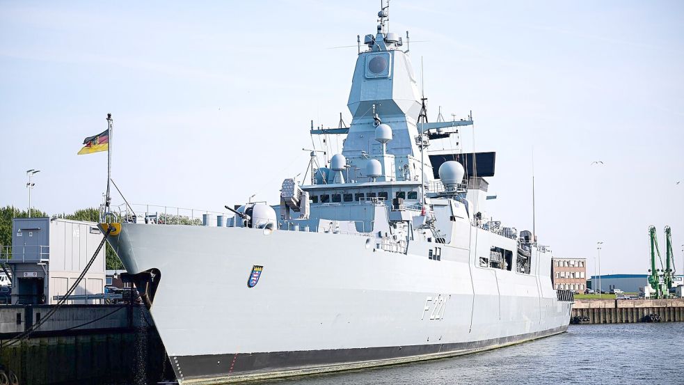 Die deutsche Fegatte war für die EU-Militärmission „Aspides“ im Roten Meer im Einsatz. Kürzlich hat es laut Auswärtigem Amt dort einen Vorfall mit chinesischer Beteiligung gegeben. Foto: Sina Schuldt/dpa
