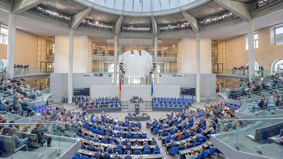 Beim Haushalt ist nun der Bundestag am Zug. Foto: Michael Kappeler/dpa