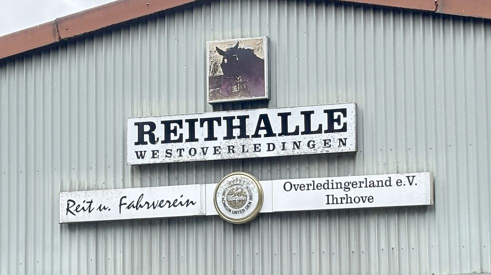 Die Gemeinde Westoverledingen plant den Umzug des Reit- und Fahrvereins Oberledingerland. Im Gespräch ist der Neubau einer Reithalle für rund drei Millionen in Ihren. Foto: Carsten Ammermann