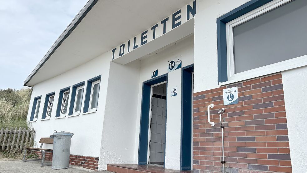 Die Toiletten beim Hotel Hohenzollern sollen grundsaniert werden. Diese Maßnahme ist laut NBG budgetiert und in fortgeschrittener Planung. Foto: Florian Ferber