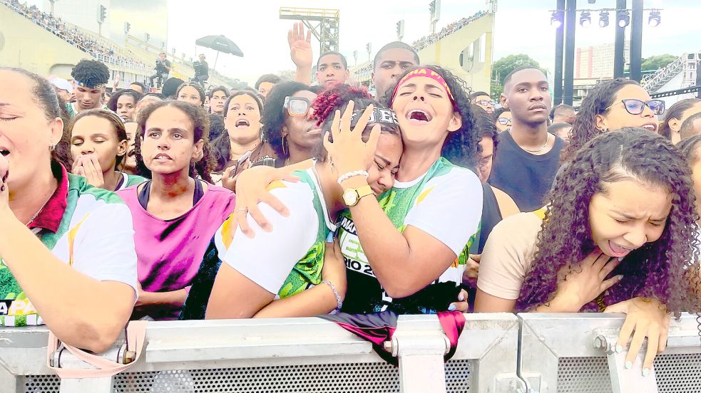 Euphorie beim „Marsch für Jesus“ in Rio de Janeiro – in einem Land, in dem Katholiken bald erstmals in der Minderheit sein könnten. Foto: Tobias Käufer