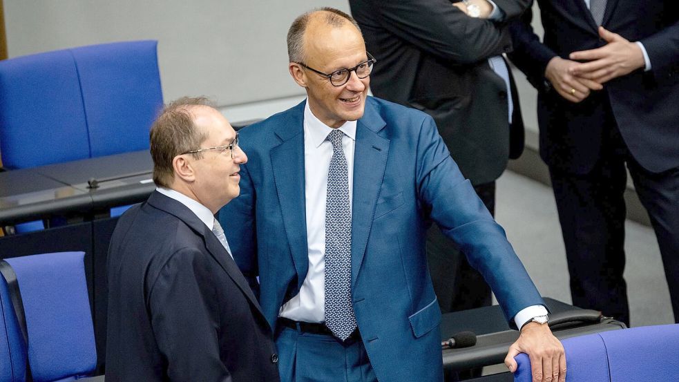 Für Bundesinnenminister Alexander Dobrindt (CSU) ist die Aussetzung des Familiennachzugs ein wichtiger Baustein der neuen Migrationspolitik. (Archivfoto) Foto: Fabian Sommer/dpa