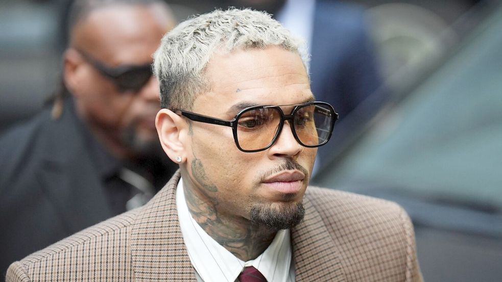 Chris Brown bestreitet, in London im Februar 2023 einen Musikproduzenten angegriffen zu haben. Foto: James Manning/PA Wire/dpa