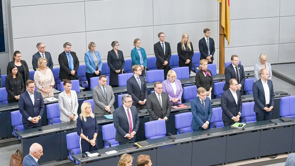 Bundesregierung und Abgeordnete erinnerten an die Opfer. Foto: Katharina Kausche/dpa