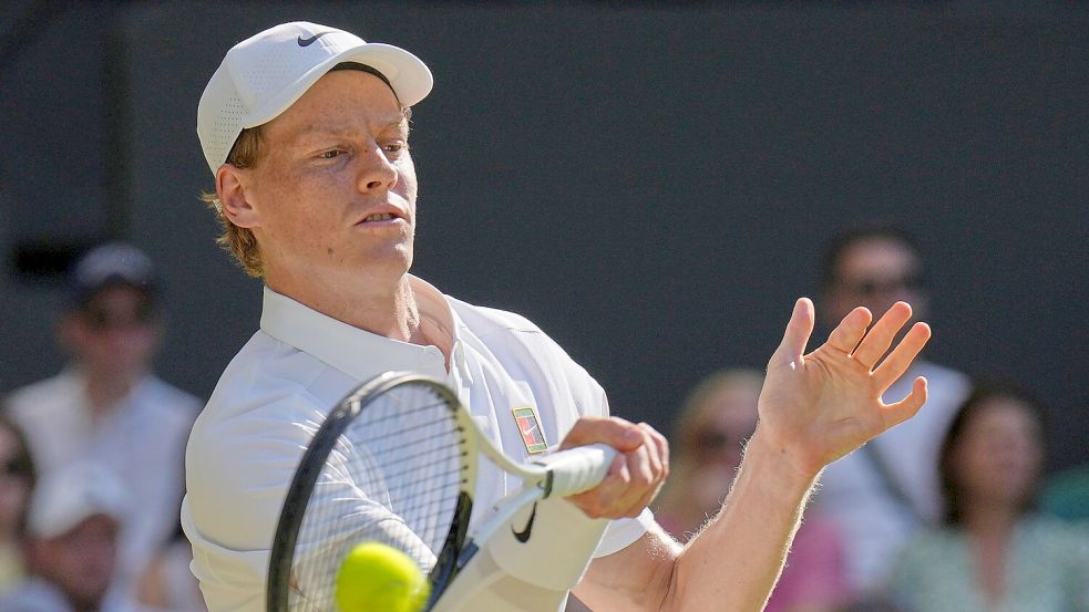 Jannik Sinner steht in seinem ersten Wimbledon-Finale. Foto: Kin Cheung/AP/dpa